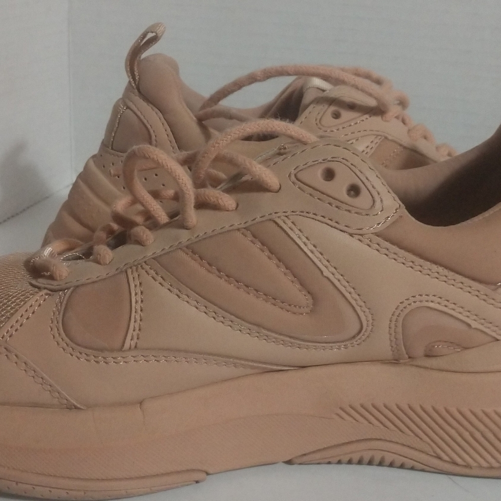 Women's ZARA coral sneakers size 6